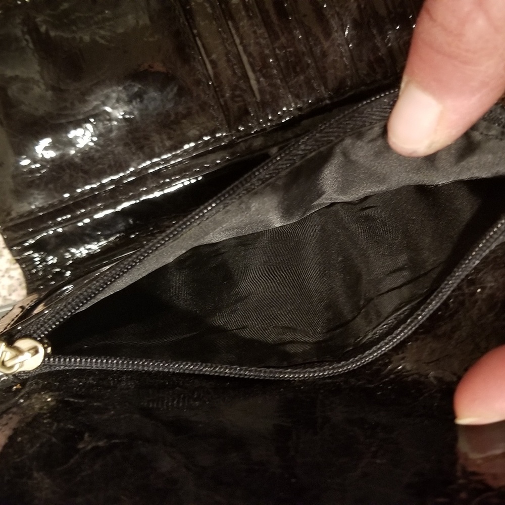 Guess wallet - Picture 3 of 4